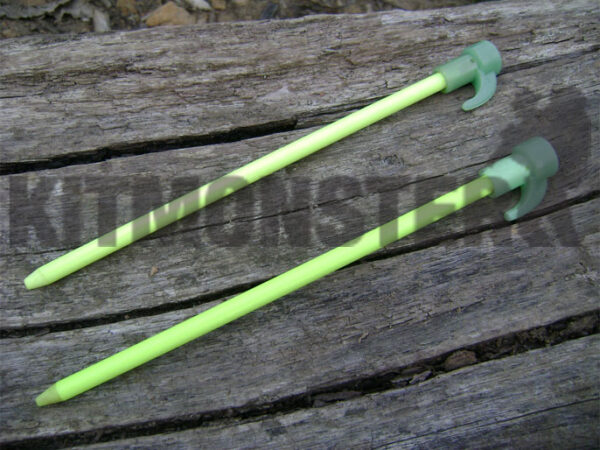 Arc-Marker-Glowing-Tent-Pegs-00.jpg