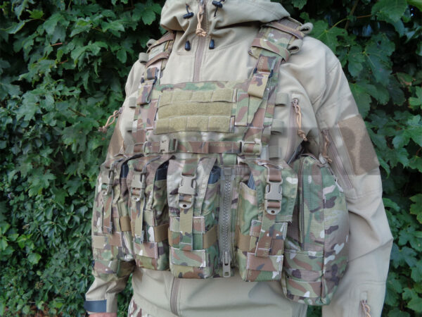 Crye-Detchable-Chest-Rig-Yoke-AVS-00.jpg