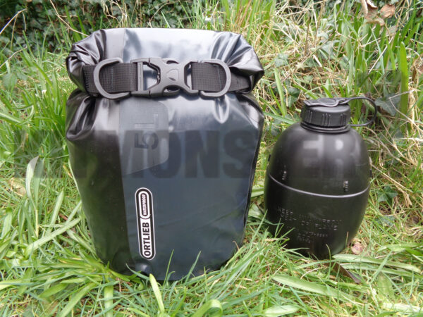 Ortlieb-05-canoe-dry-bag-00.jpg